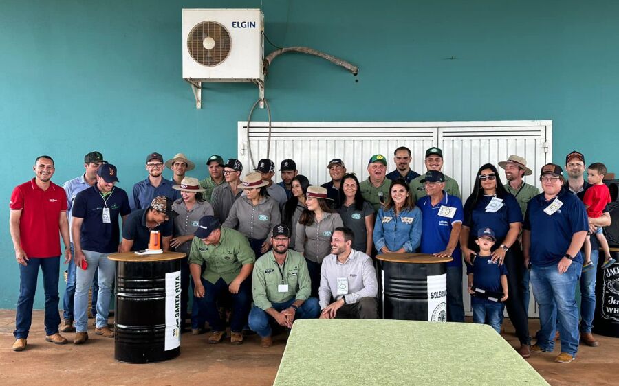 Prefeito Réus Fornari e mais de 100 Agropecuarista participam do Dia de Campo 2023 da Fazenda Santa 