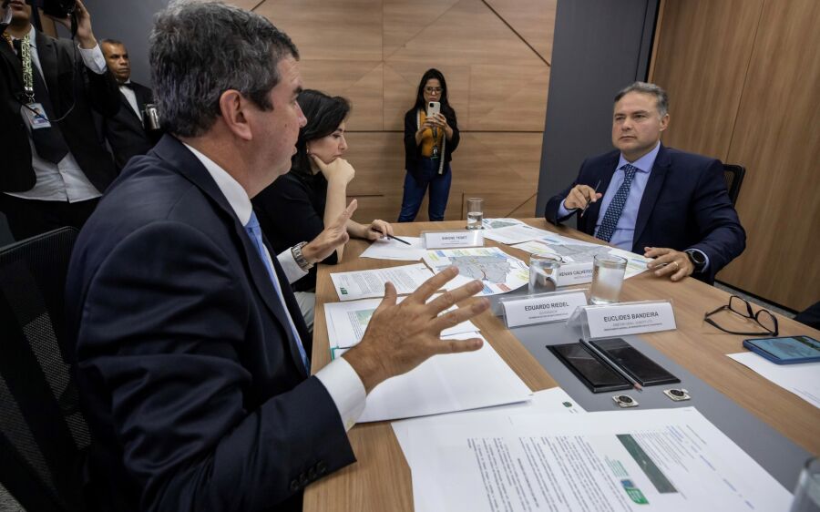 Após reunião com Riedel, ANTT faz audiência pública para concessão de 379 km da BR-163 em MS