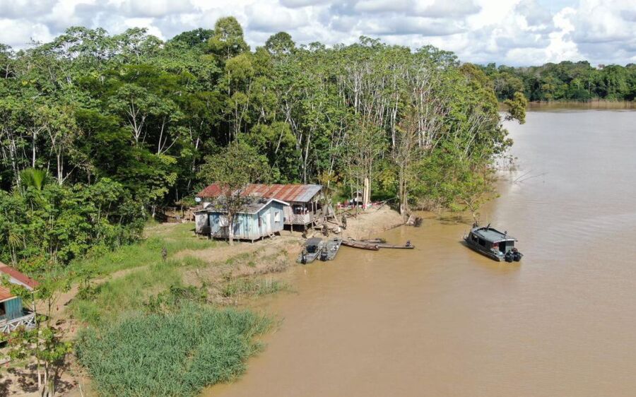 Comitiva do governo e forças de segurança visitam Vale do Javari