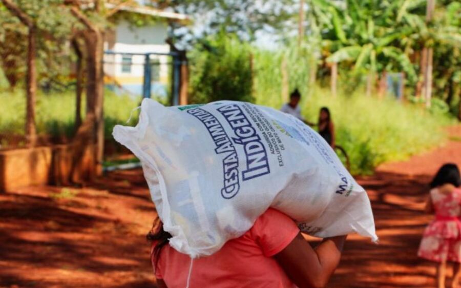 Governo estuda melhorias em cestas alimentares entregues aos indígenas de MS