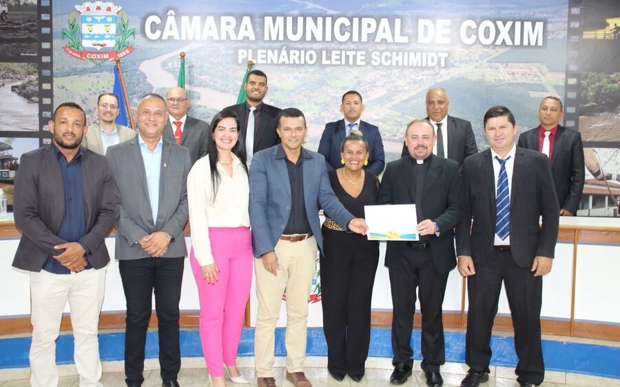 Entrega de Moções de Congratulação marca sessão realizada na segunda- feira