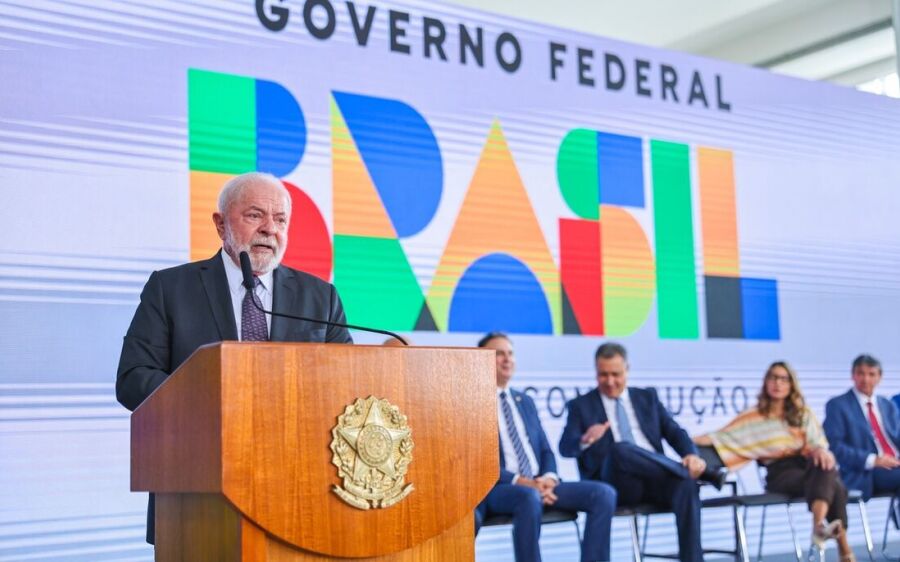 Lula cobra fiscalização  rigorosa do novo Bolsa Família