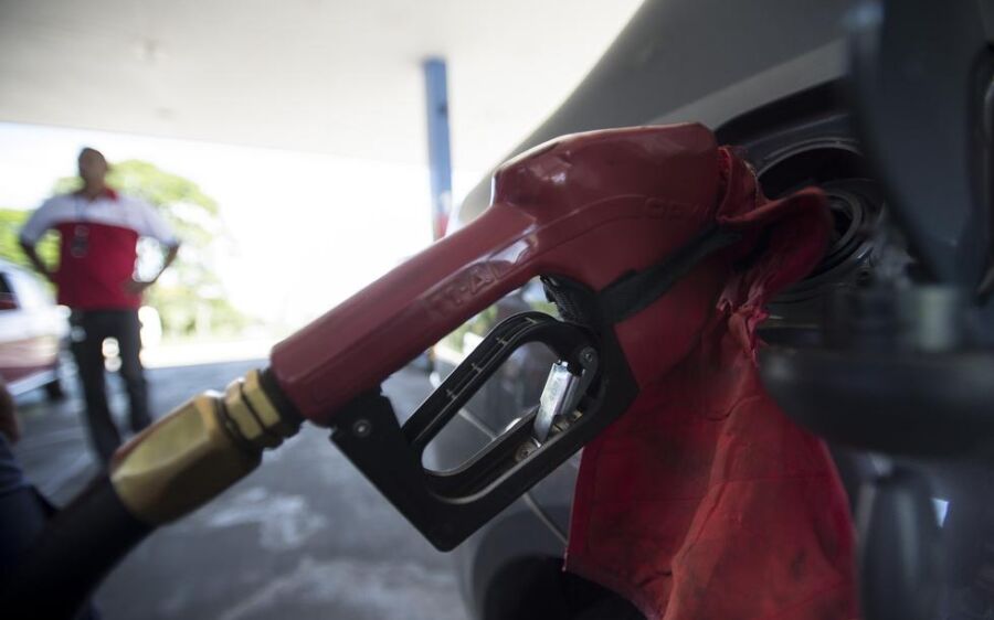 Governo dá prazo de cinco dias para denúncia de preço abusivo da gasolina
