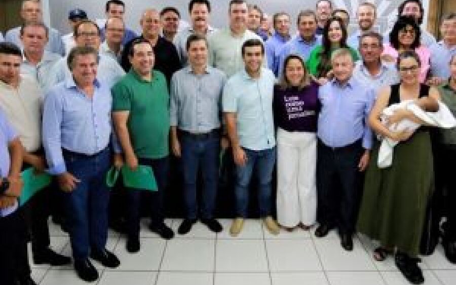 Governo reforça compromisso e apoio aos municípios em reunião com 29 prefeitos