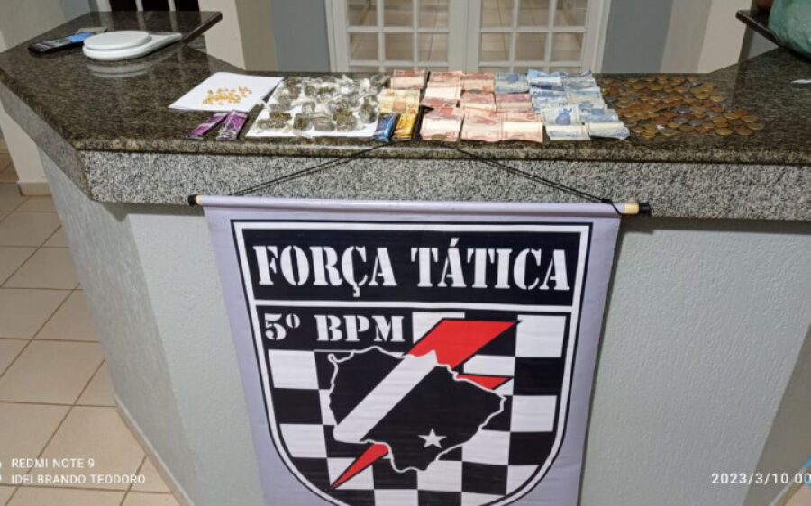 Duas jovens são presas por tráfico de drogas no bairro Nova Coxim
