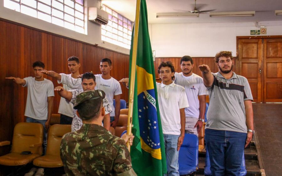 Junta Militar de Rio Verde realiza cerimônia de juramento a bandeira 