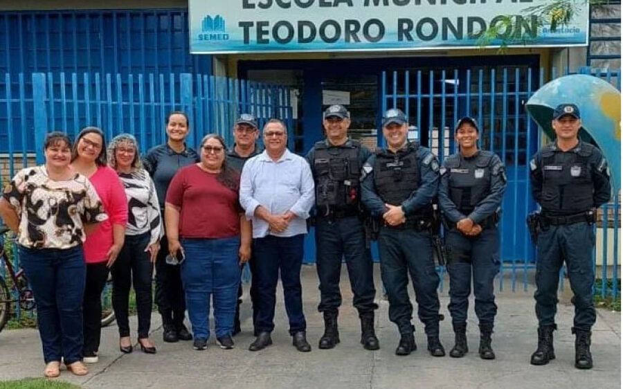 Policiais Militares de Rio Verde realizam visita técnica em Escolas Cívico Militares do Estado