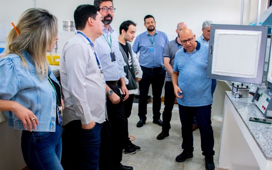 TCE-MS capacita  servidores para análise de massa asfáltica