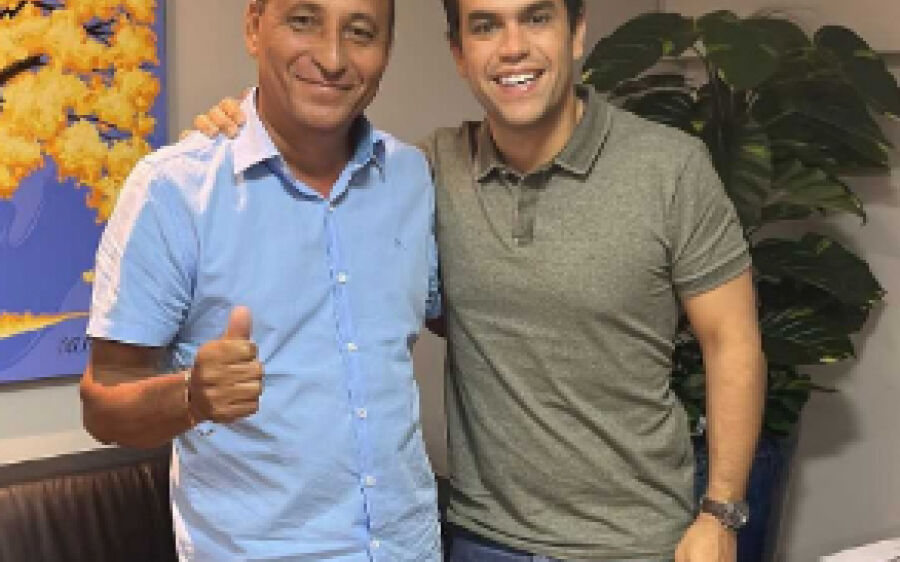 A pedido de Ângelo Gari, deputado Beto Pereira garante Caminhão para a coleta de lixo de Coxim