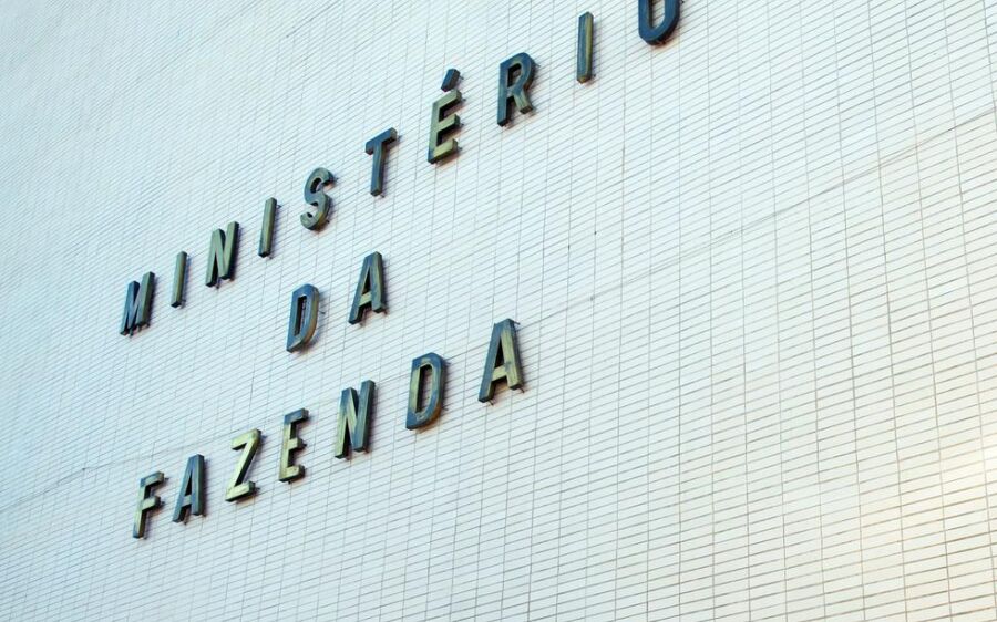 Novo marco fiscal limita alta do gasto a 70% da variação da receita