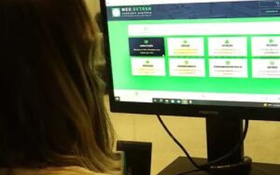 Detran passa a disponibilizar certidão da CNH gratuitamente na internet