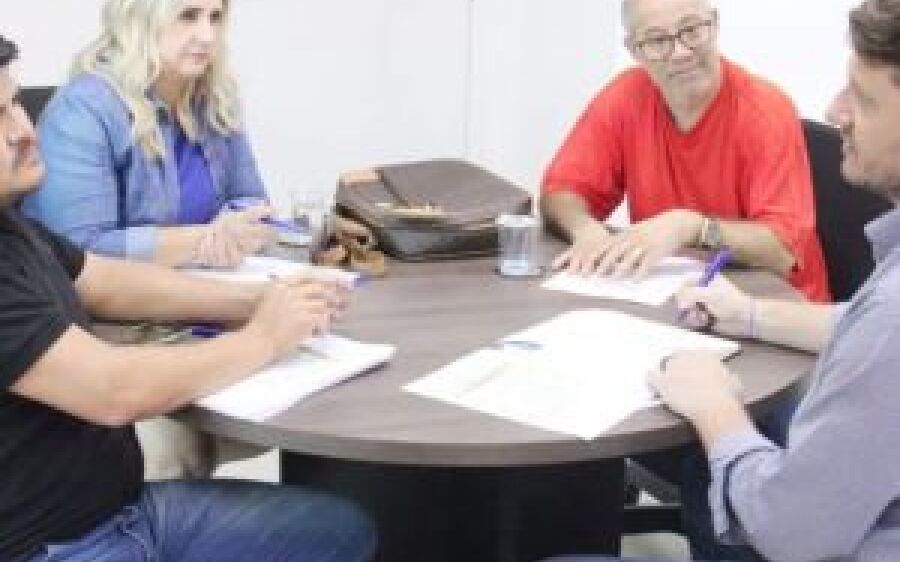 Federação dos servidores começa tratativa para aumento de 15% no salário em MS
