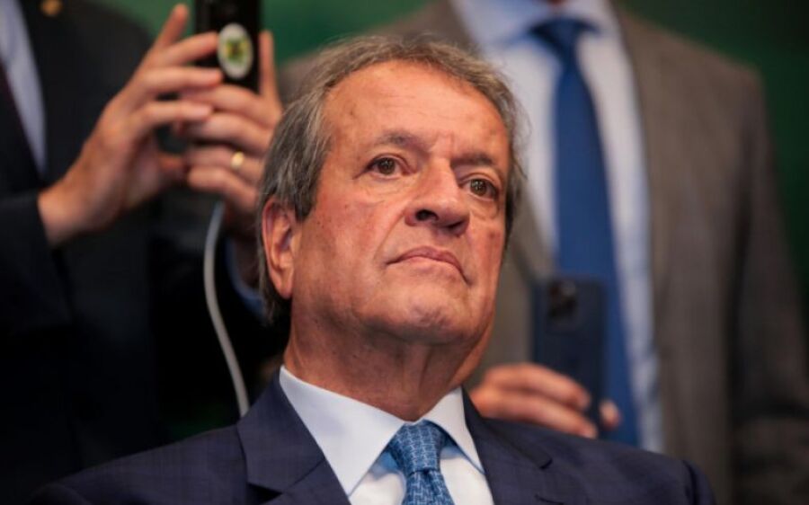 Presidente do PL é internado em Brasília após passar mal
