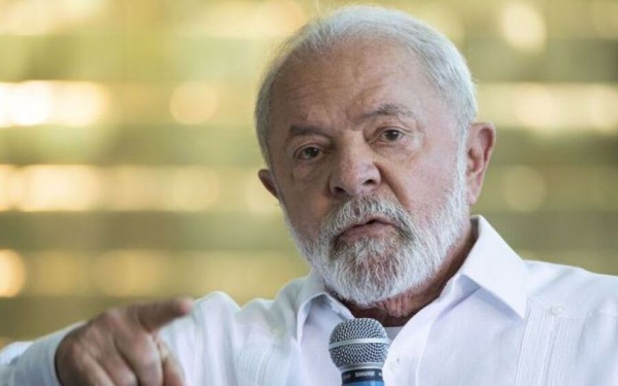 Lula sugere implementação de convênio entre SUS e médicos especialistas