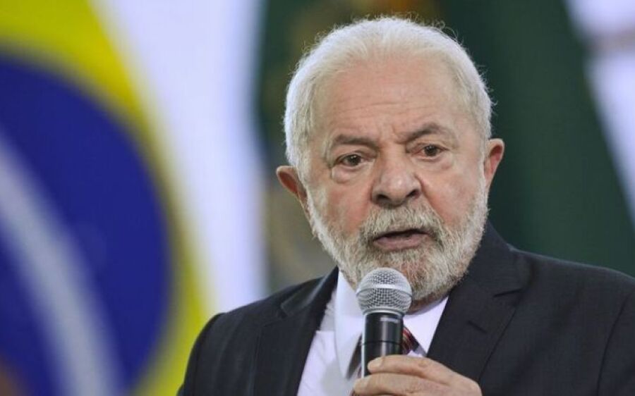 Aos 100 dias de gestão, Lula anuncia novo PAC e volta a criticar taxa de juros