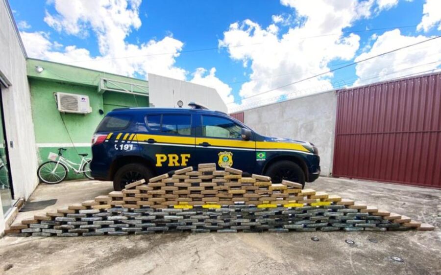 PRF apreende 104,8 quilos de cloridrato de cocaína e 82,2 Kg de pasta base de cocaína em Miranda
