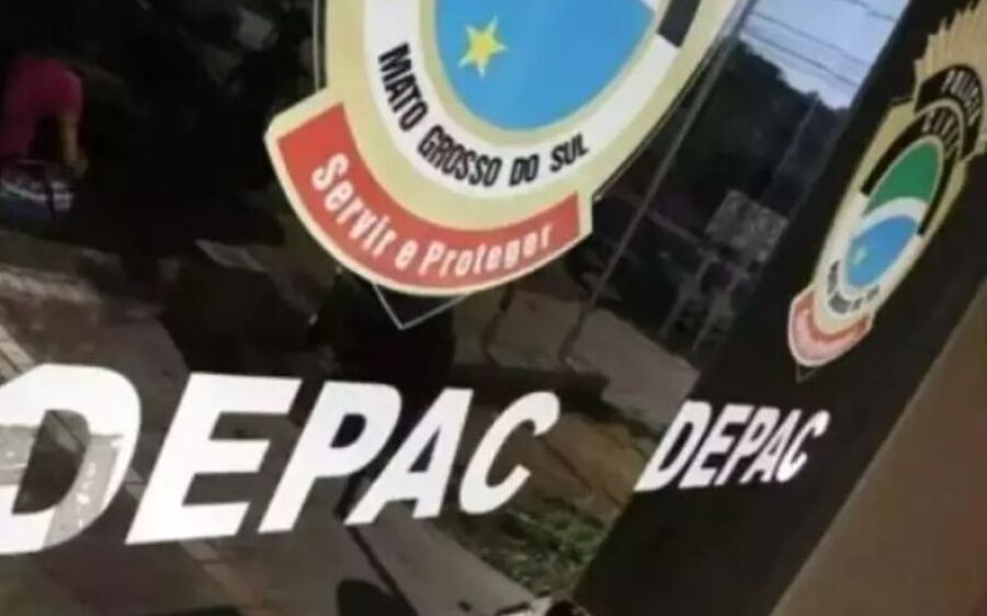 Aluno é flagrado com facas e martelo em escola particular e levado para delegacia em Campo Grande