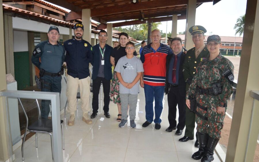 Comandante do 5º BPM participa da solenidade alusiva ao Dia do Exército no 47º Batalhão de Infantari