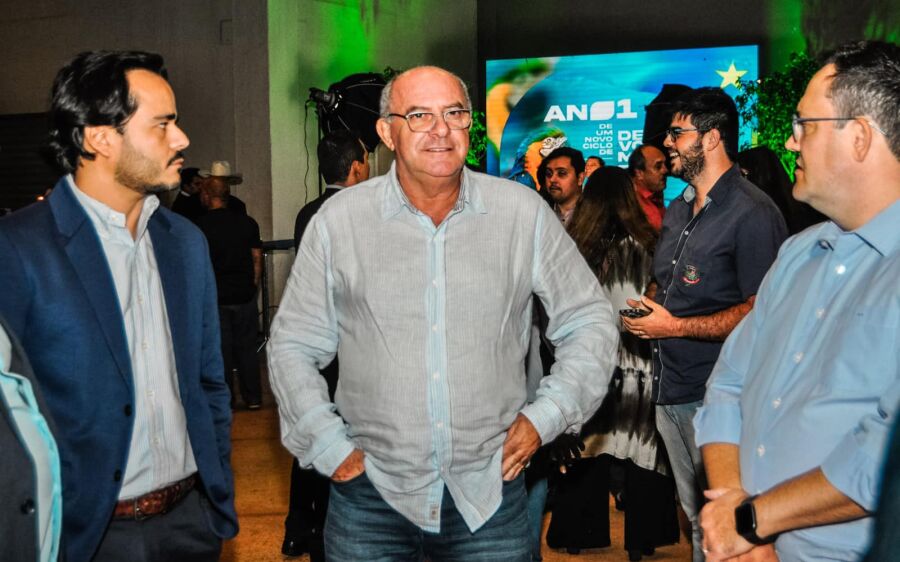 Prefeito Réus Fornari participa do evento: “Ano 1 do Governo do Estado do MS”. 