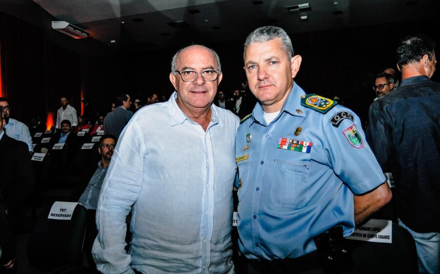 Em evento ano 1 do Governo do Estado, Prefeito Réus Fornari encontra o coronel  Renato Garnes