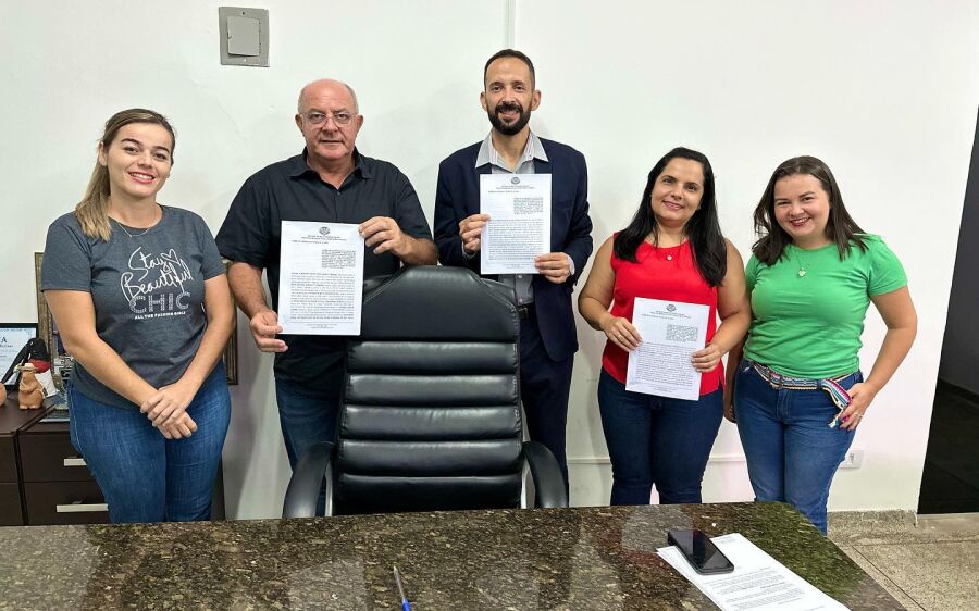 Prefeito Réus Fornari e Delegado Dr. Caetano assinam termo de cooperação para instalação  do projeto