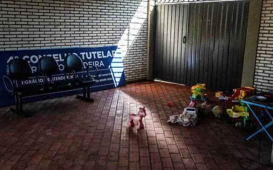Aluna que contou à diretora sobre estupro será monitorada por rede de apoio