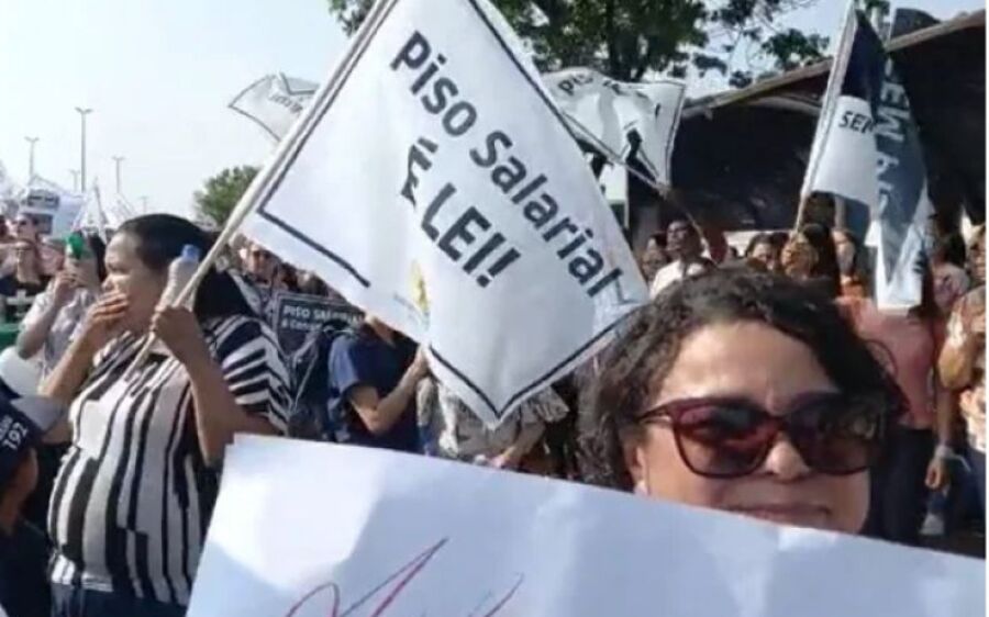 Lula sanciona R$ 7,3 bi para novo piso salarial da enfermagem