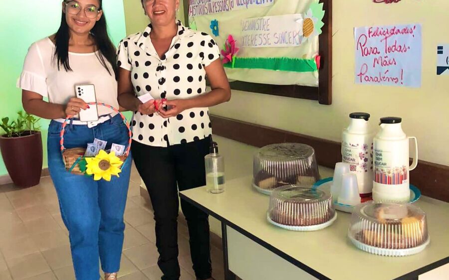 CAPS I realiza homenagem e café da tarde em alusão ao Dia das Mães. 