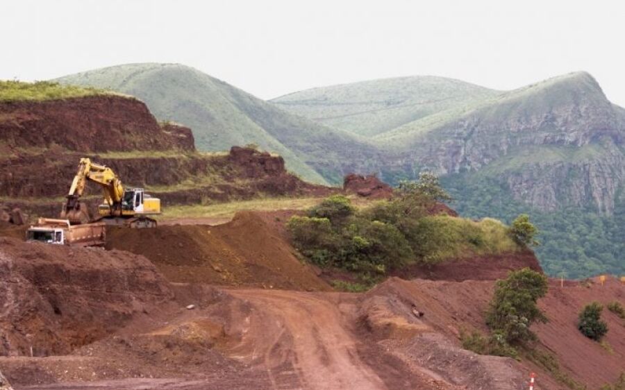 Empresas de mineração vão investir US$ 100 milhões na exploração de ferro, manganês e mármore em MS