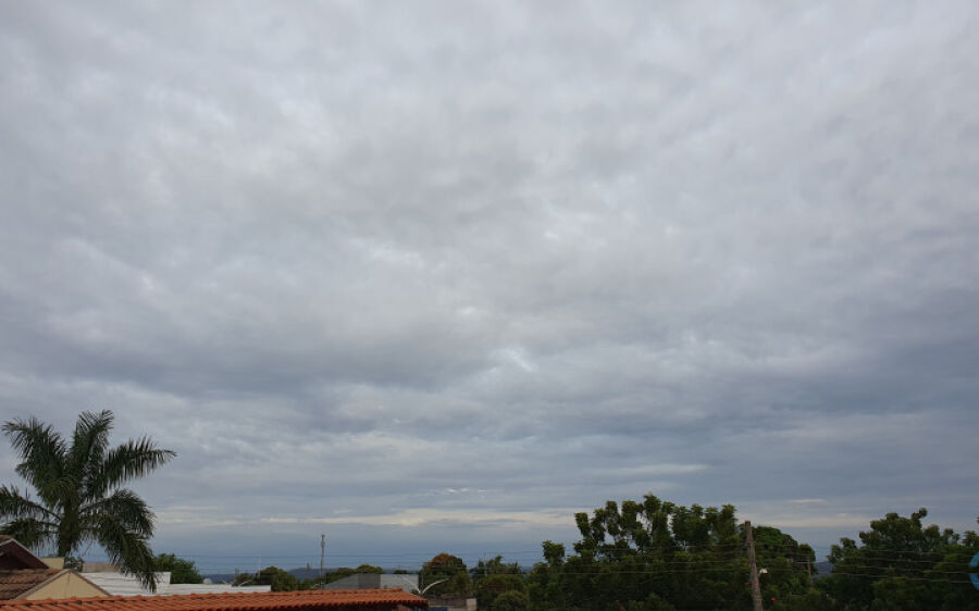 Semana começa com tempo estável e baixa umidade do ar em Mato Grosso do Sul