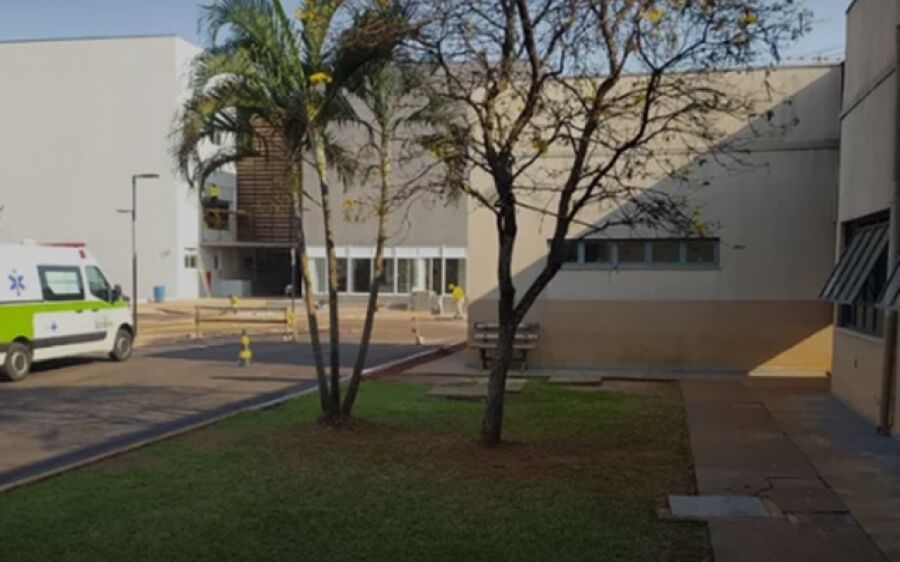 Bebê de 8 meses é internada em estado grave com suspeita de estupro