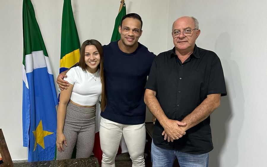 Prefeito Reus Fornari  recebe jovem atleta  fisiculturista Jean Lucas