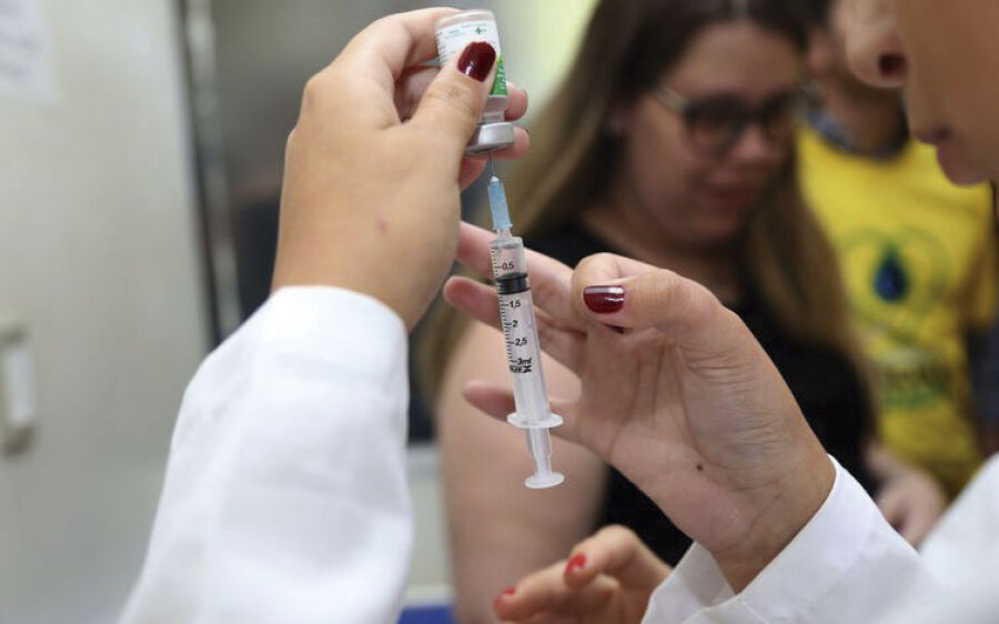 Coxim não alcança a meta de imunização e segue com vacinação nas unidades de Saúde