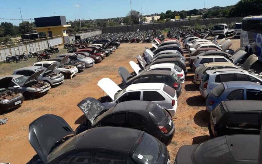 Com lances a partir de R$ 925, Detran abre leilão de veículos usados