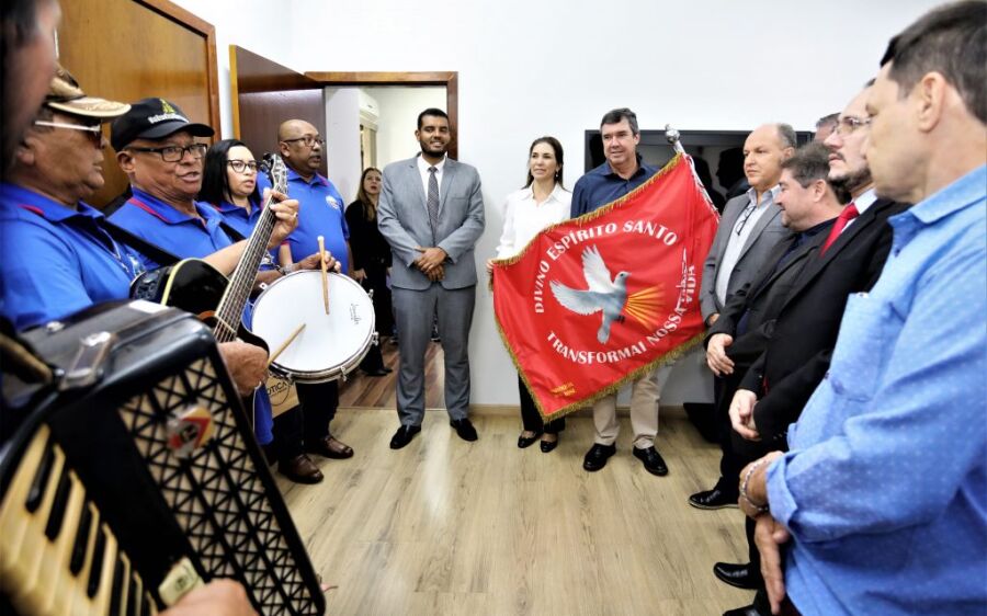 Missa do Divino Espírito Santo  reúne fiéis na Assembleia  Legislativa de Mato Grosso Do Sul