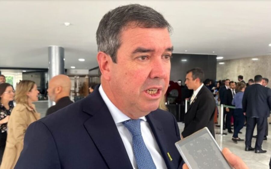 Riedel cumpre agenda em Brasília nesta terça-feira feriado em Campo Grande