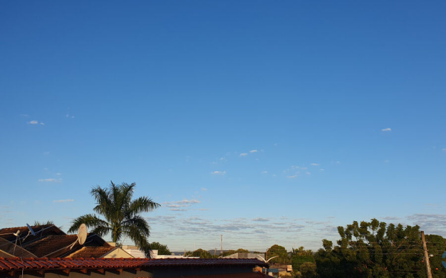 Coxim tem sensação térmica de 8°C, sol aparece e termômetros sobem