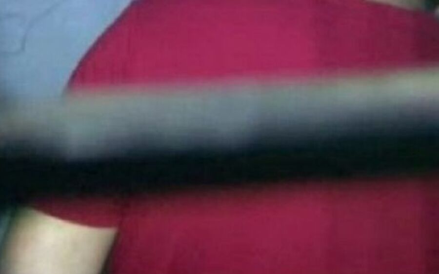 Pai enforca adolescente ao encontrá-lo estuprando a filha em MS