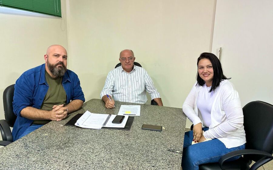 Pastores Abel e Ellen se reuniram com  o Prefeito Réus para discutir parcerias ao Celebra Rio Verde