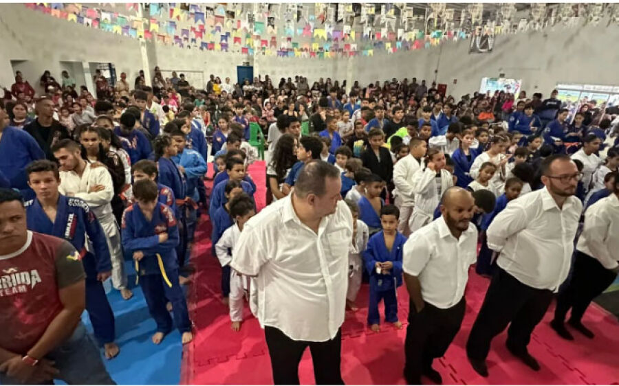 ARRUDA TEAM levou mais de 600 pessoas na AABB  em torneio interno de JUDÔ e JIU JITSU EM COXIM