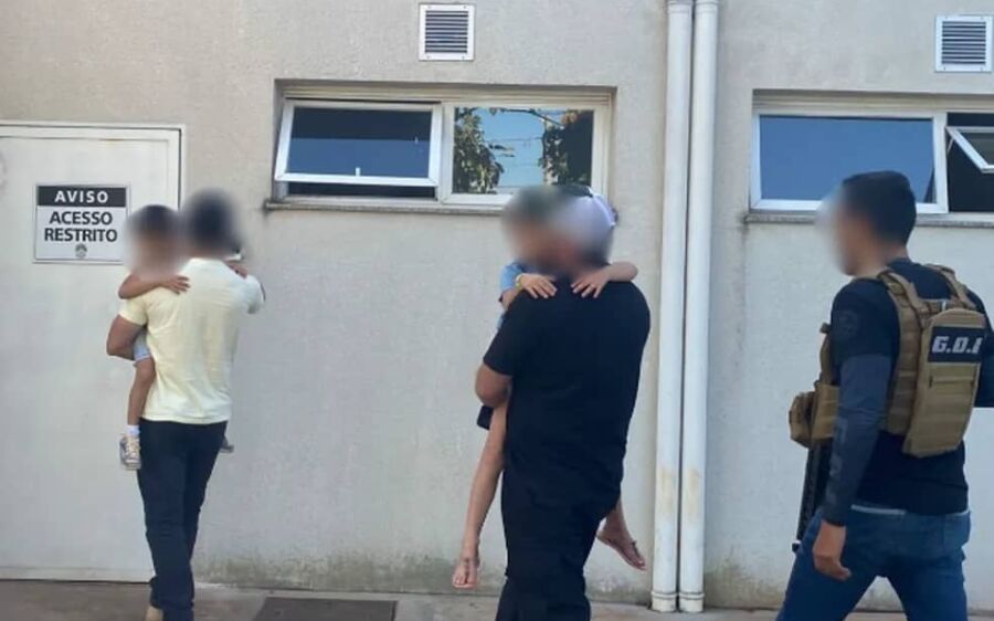 Suspeito de matar a sogra, homem sequestra ex-esposa e filhos com ajuda de facção criminosa em MS