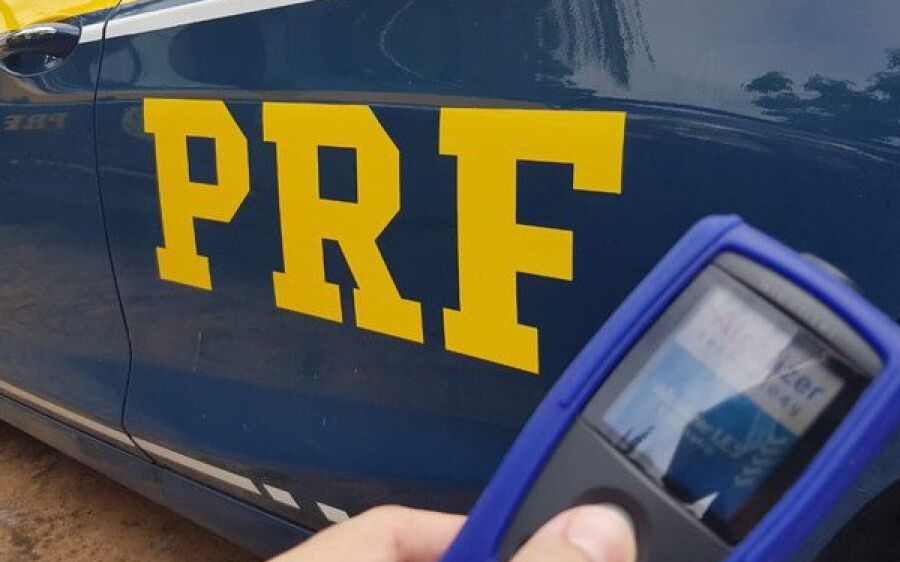 Motociclista sob efeito de álcool é preso pela PRF após sofrer queda de moto em Rio Verde