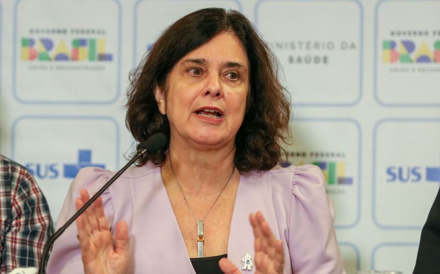 Ministra anuncia atualização da vacina contra pólio a partir de 2024