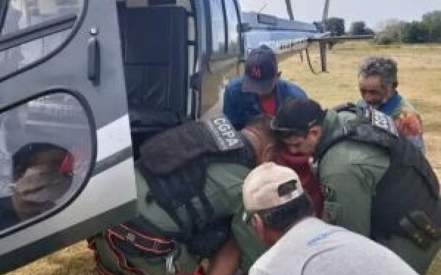 Idoso é resgatado de helicóptero no Pantanal após ser picado por cobra