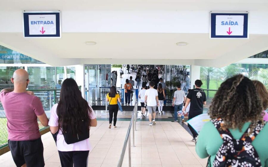 Prazo para finalizar inscrição no Fies termina nesta sexta-feira