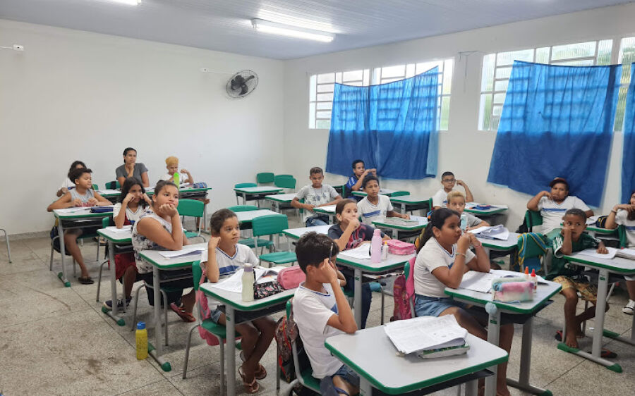 Recesso escolar da rede  municipal de Coxim começou 