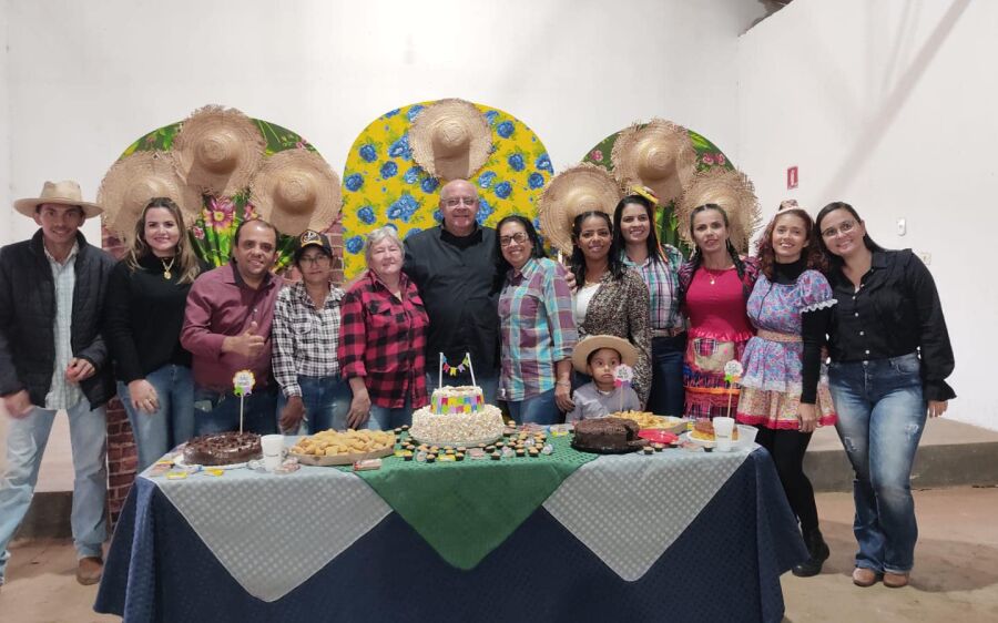 Prefeito Réus Fornari prestigia o Arraiá do Centro de Equoterapia de Rio Verde. 