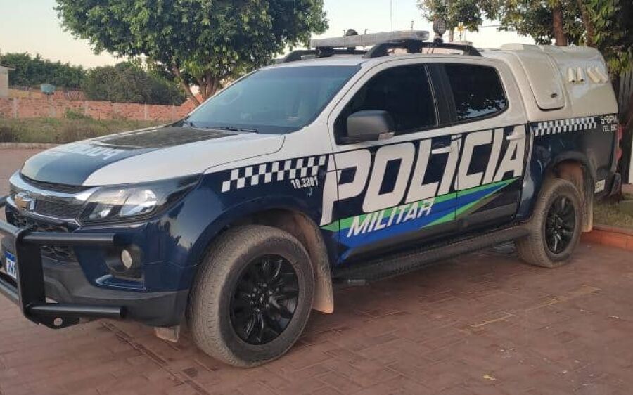 Homem vê mulher beijando outro em bar e acaba sendo agredido por grupo de pessoas em Rio Verde