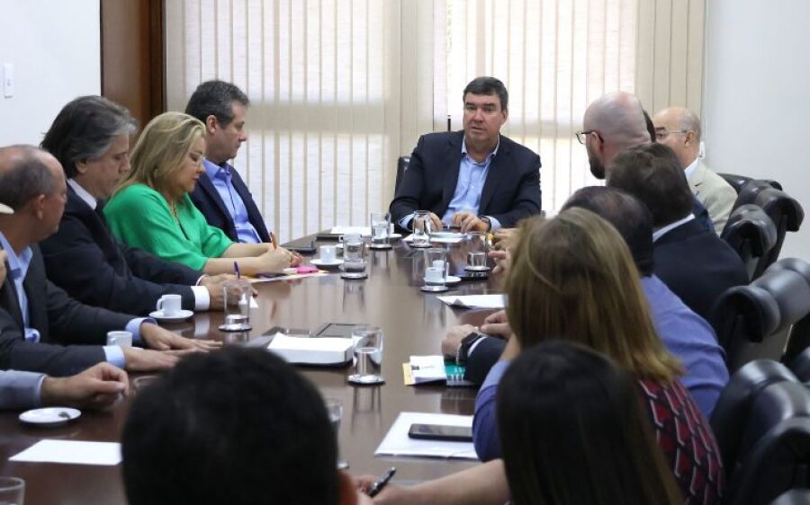 Governo de MS discute soluções para demandas da saúde apresentadas por prefeitos do interior