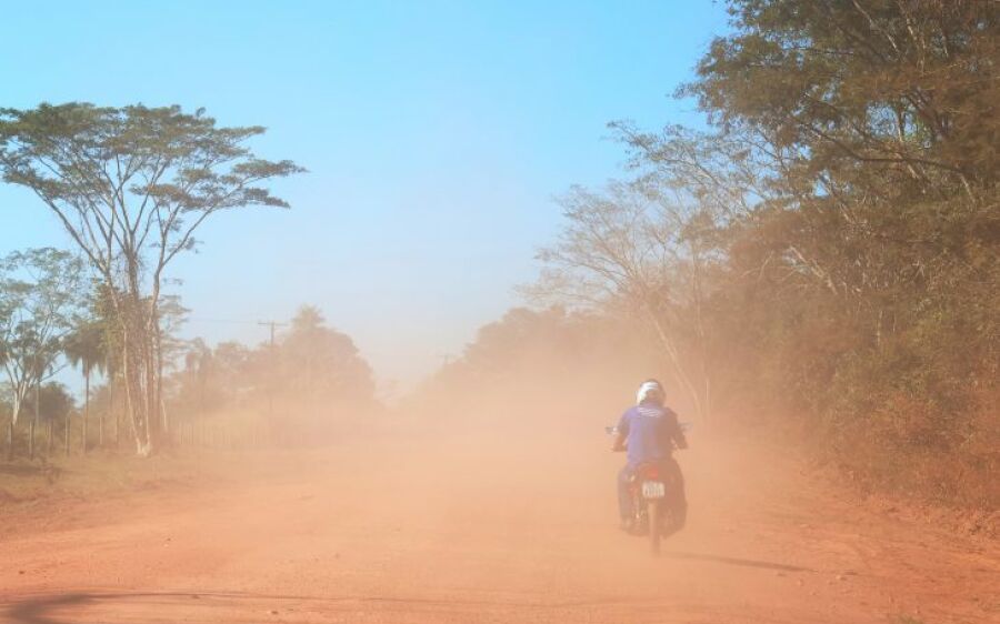Tempo permanece seco e ensolarado neste sábado em MS, indica meteorologia